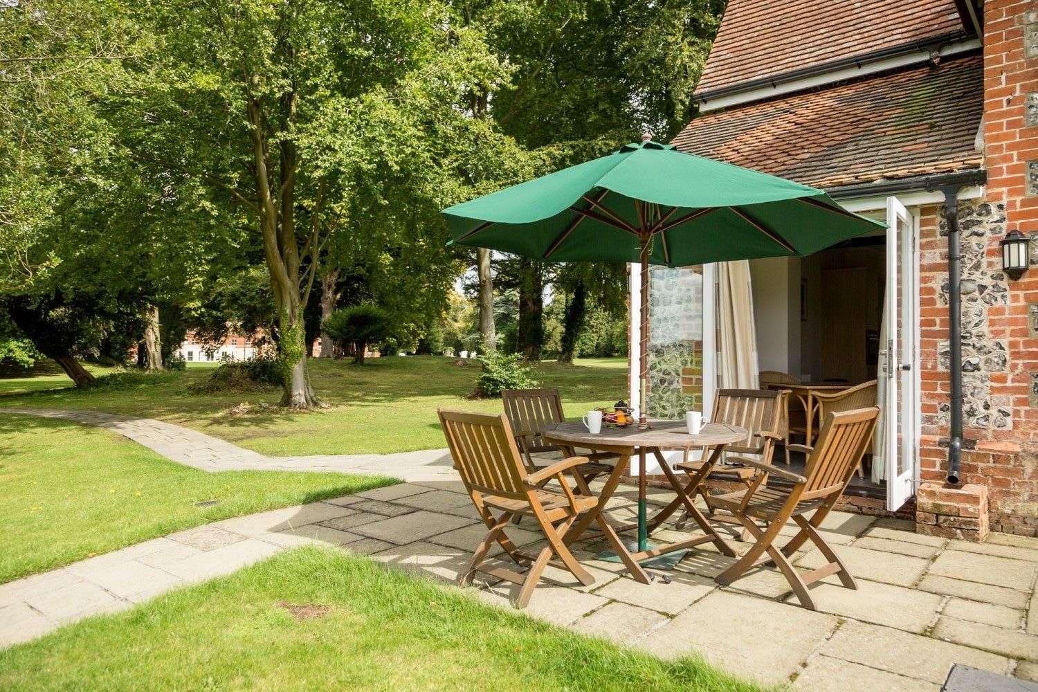 Oakley Hall Hotel Бейсінгсток Номер фото